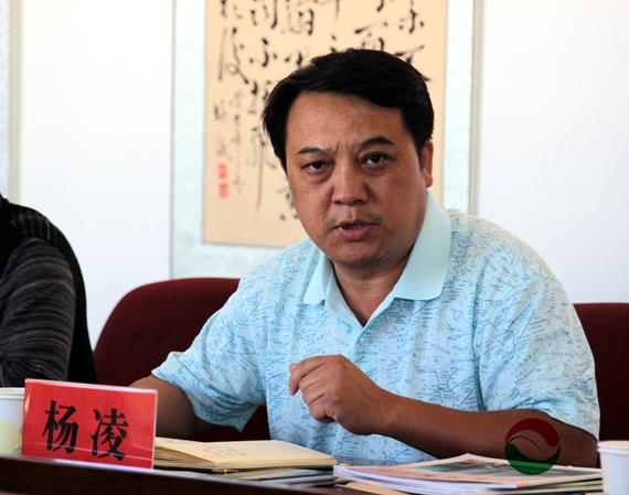 滇红集团党建指导员,凤庆县文体广电旅游局副局长杨凌做交流发言